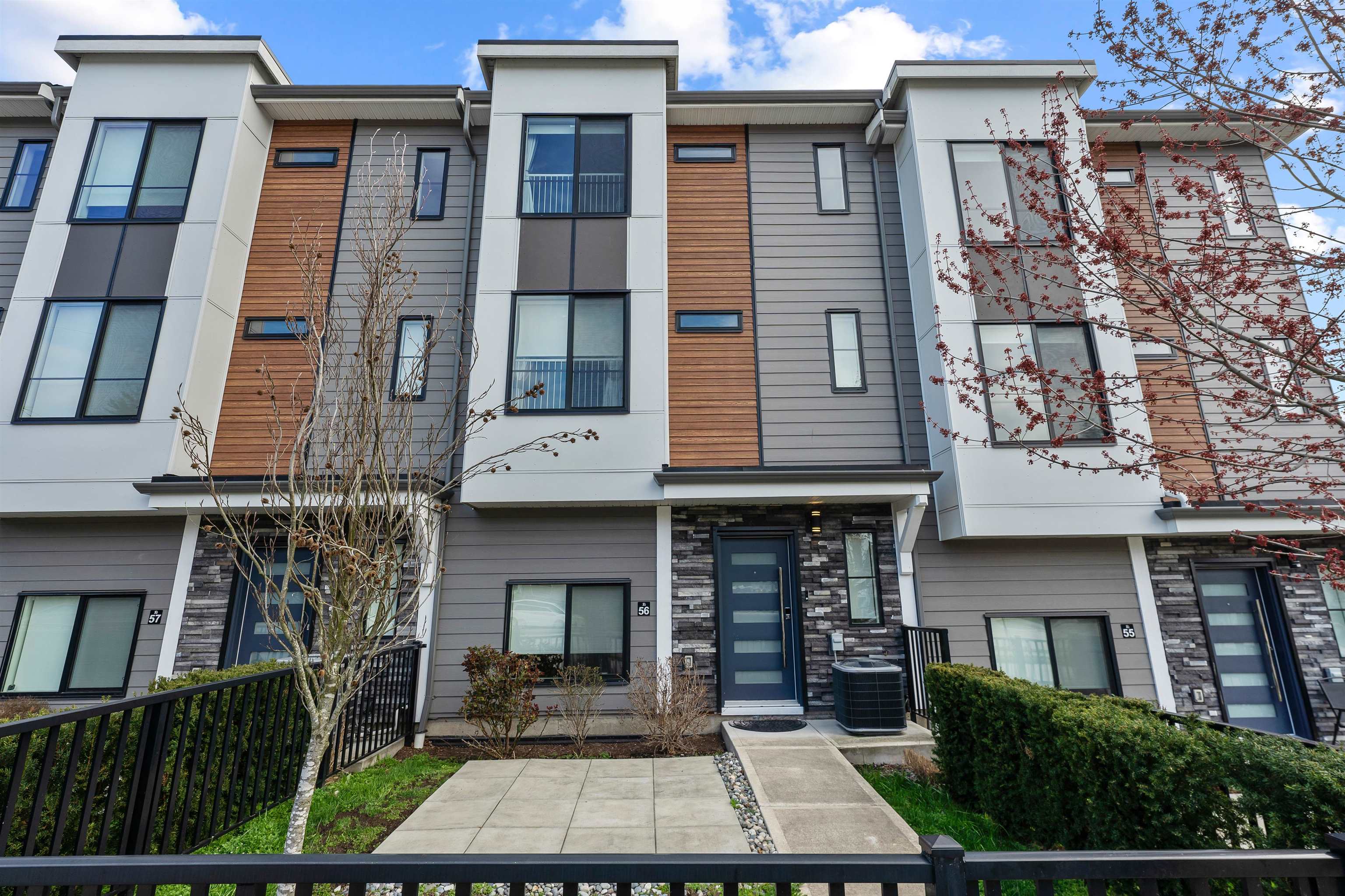 56-1639 162 Street, Surrey, BC, V4A 4Y1