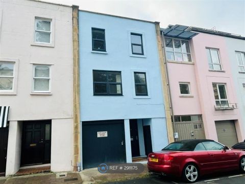 Princess Victoria Street, Bristol BS8