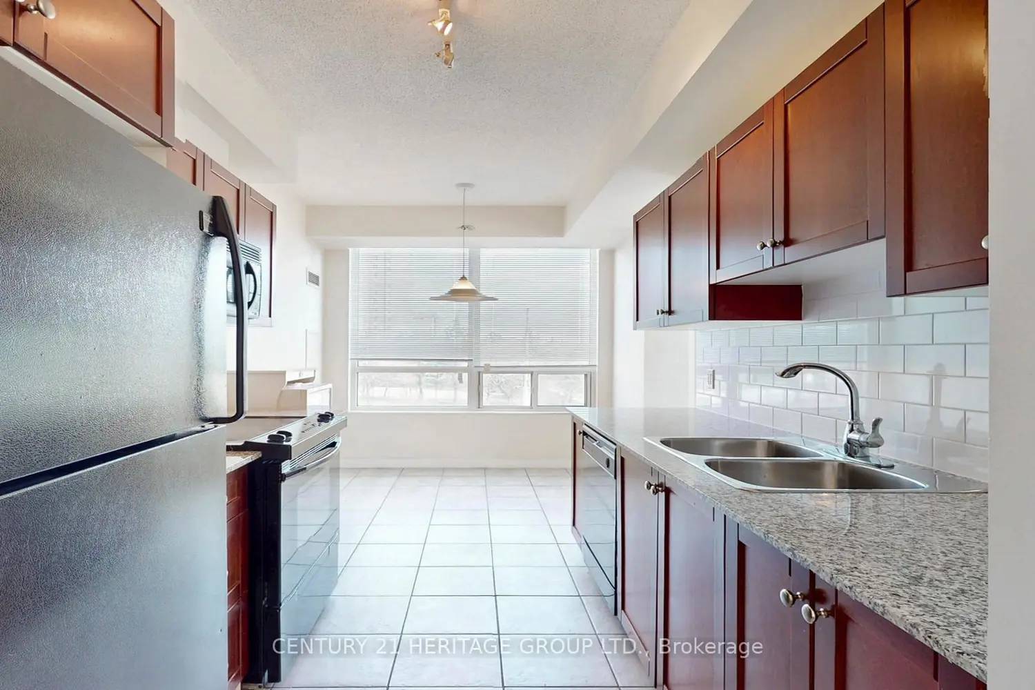Additional image 5 of 1359 Rathburn Road 405