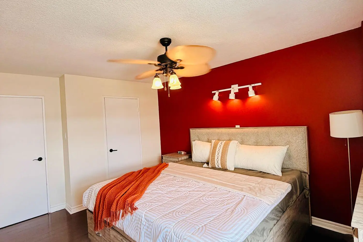 Additional image 15 of 2929 Aquitaine Avenue 705