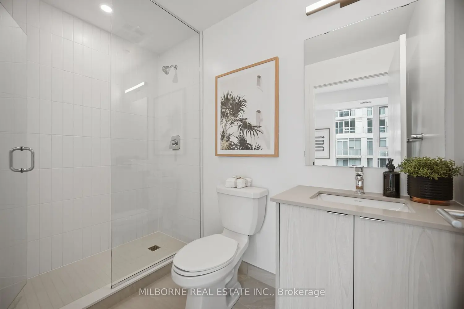 Additional image 9 of 1660 Bloor Street 1002