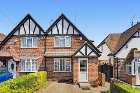 Bennetts Avenue, Greenford UB6