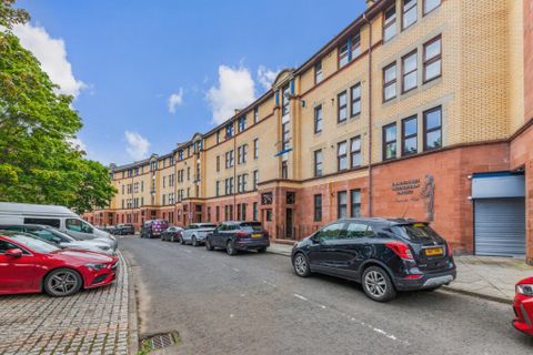 St. Ninian Terrace, Glasgow G5
