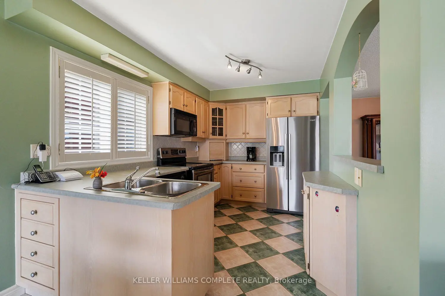 85 Edgewater Drive 10 photo 4
