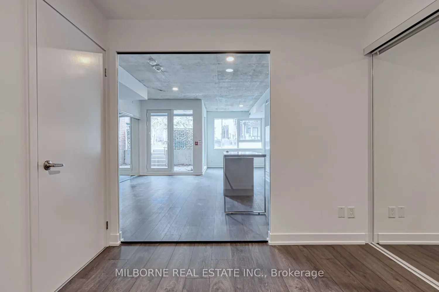Additional image 16 of 57 Brock Avenue Th 103