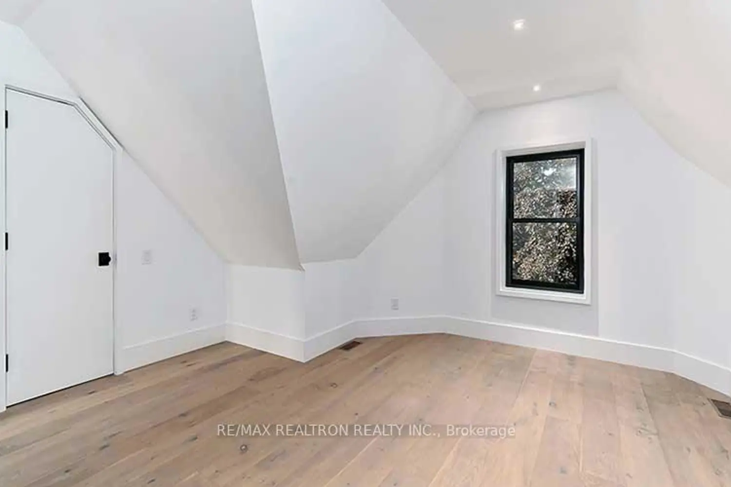 Additional image 18 of 69 Brunswick Avenue