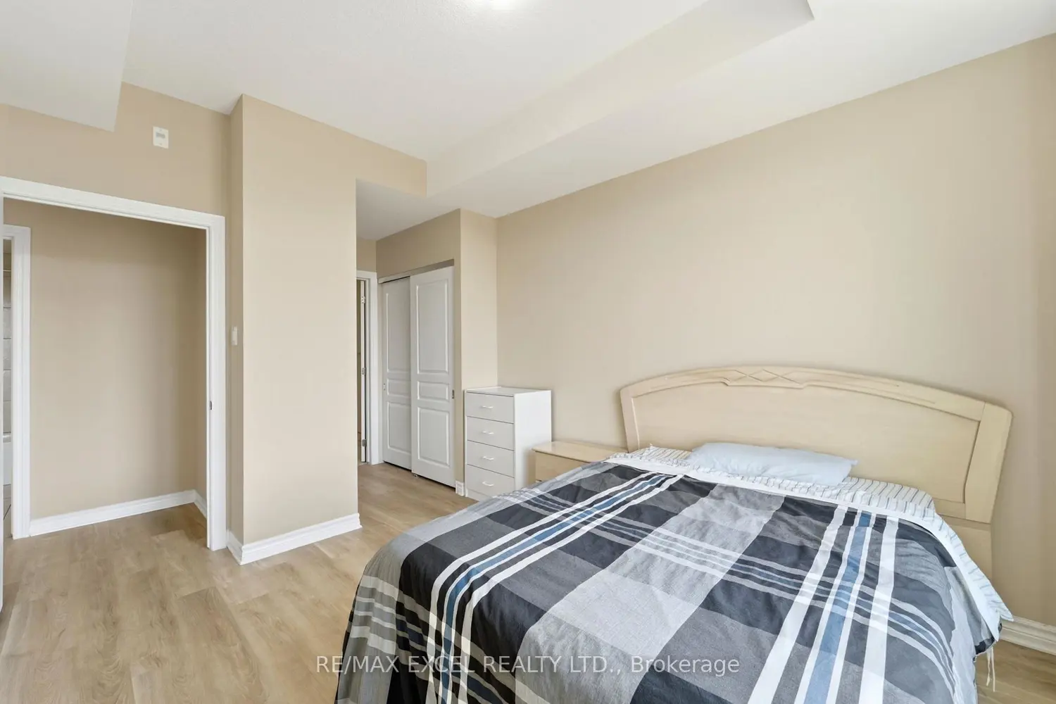 Additional image 14 of 100 Roger Guindon Avenue 605