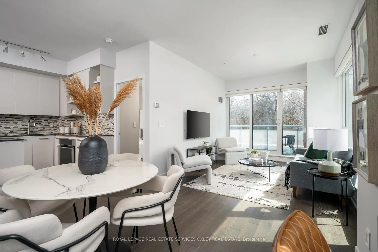 Additional image 2 of 1830 Bloor Street 312