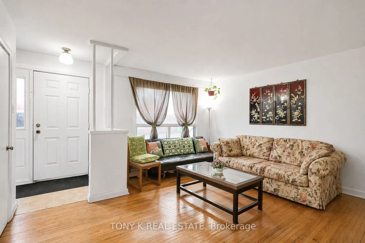 Additional image 2 of 3012 Keele Street