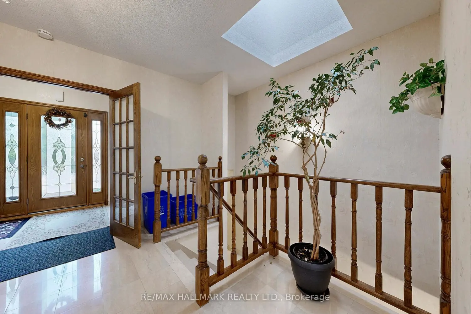 101 Leyburn Avenue photo 3