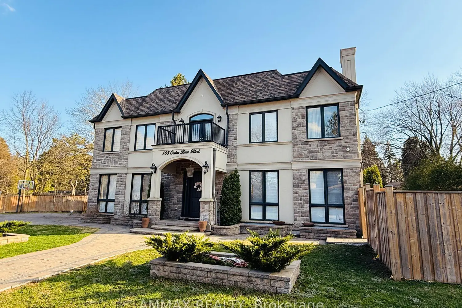 105 Cedar Brae Blvd Boulevard
