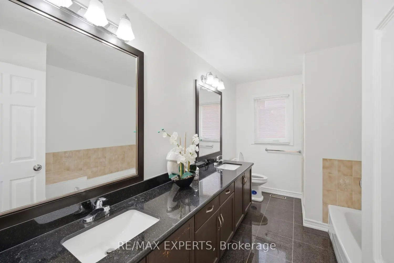 Additional image 7 of 11 Horizon Court