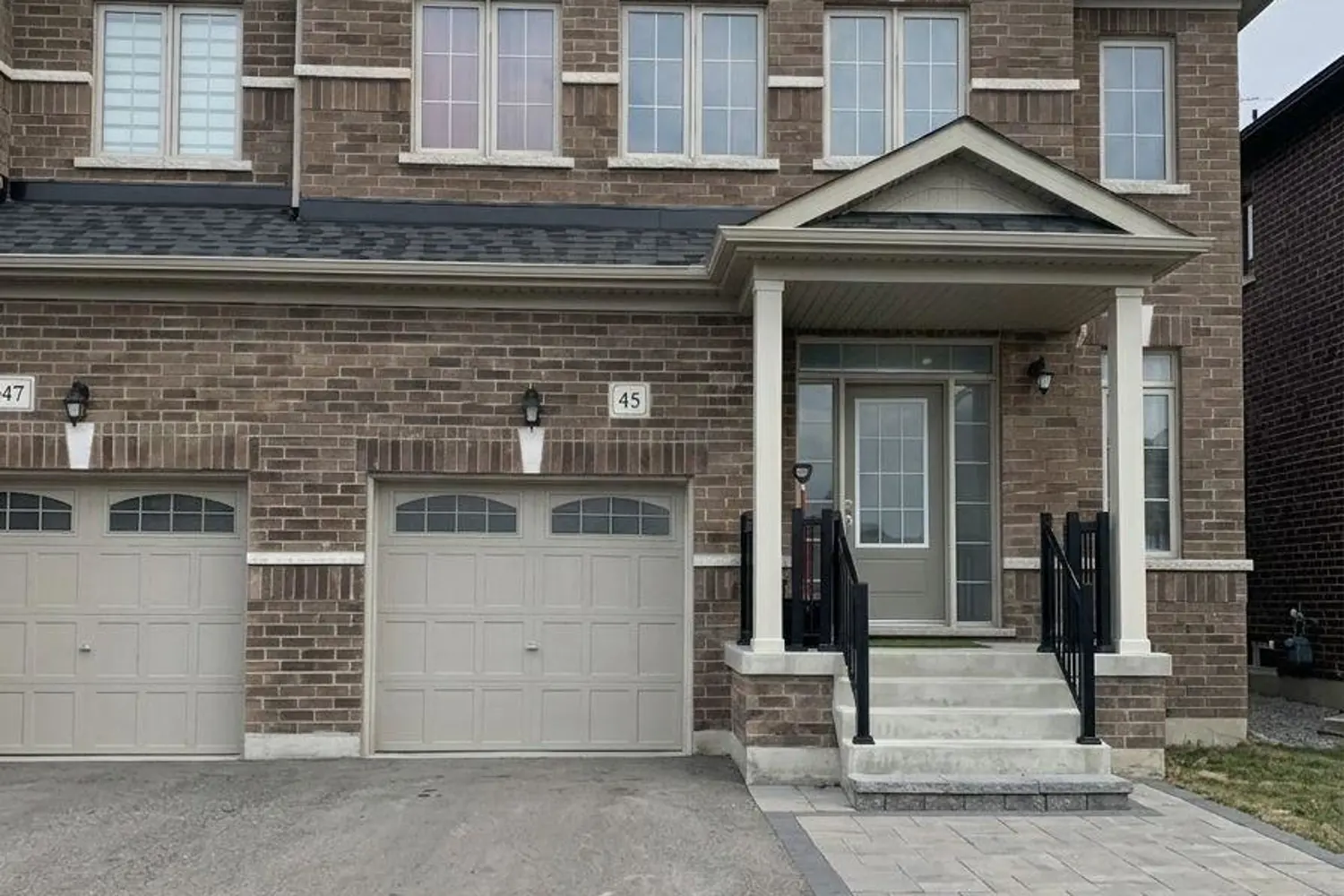 45 Rich Crescent photo 2