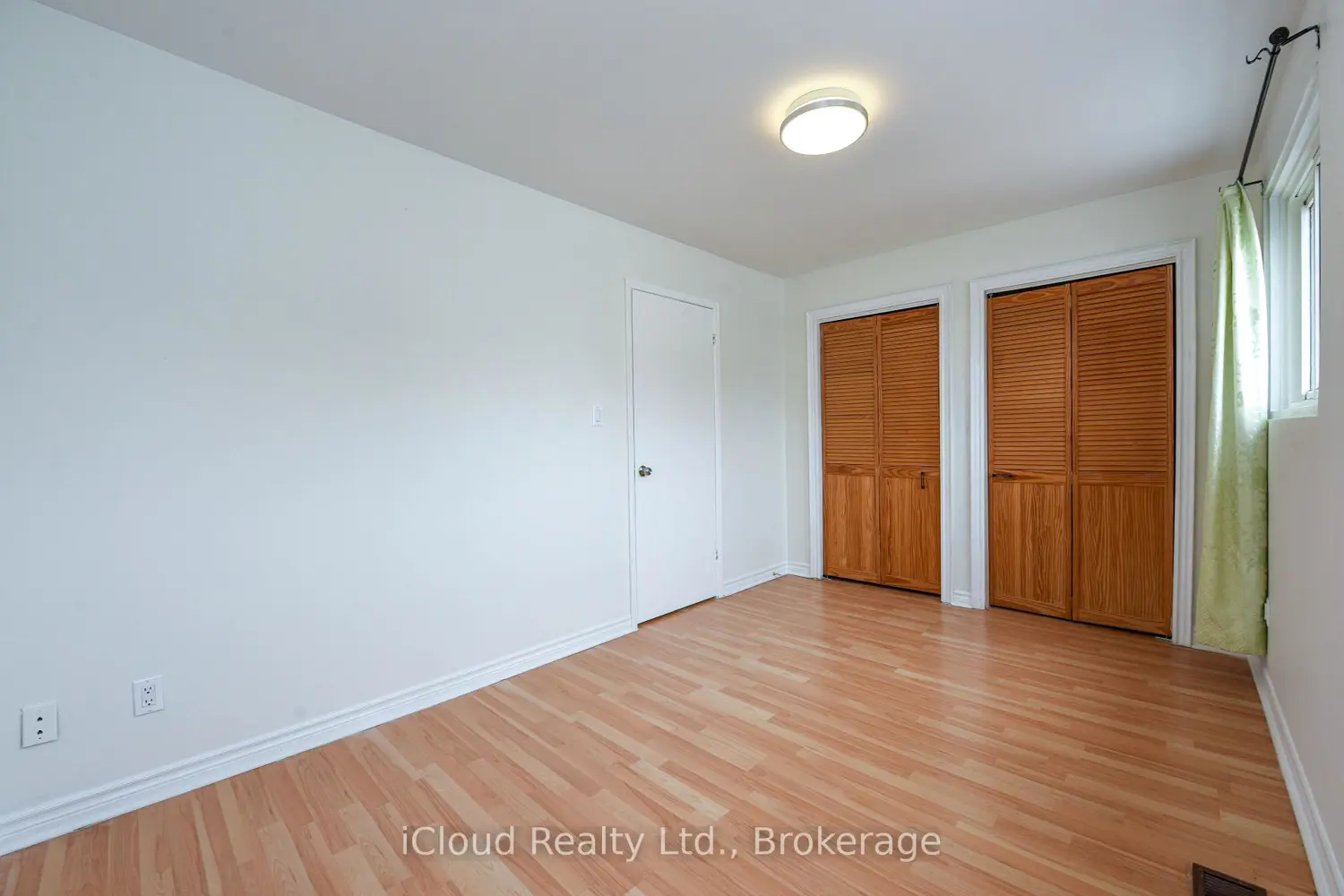 Additional image 16 of 400 Mississauga Valley Boulevard 88