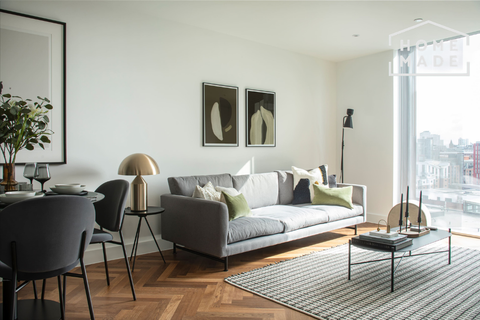 The Residences, North Tower M15