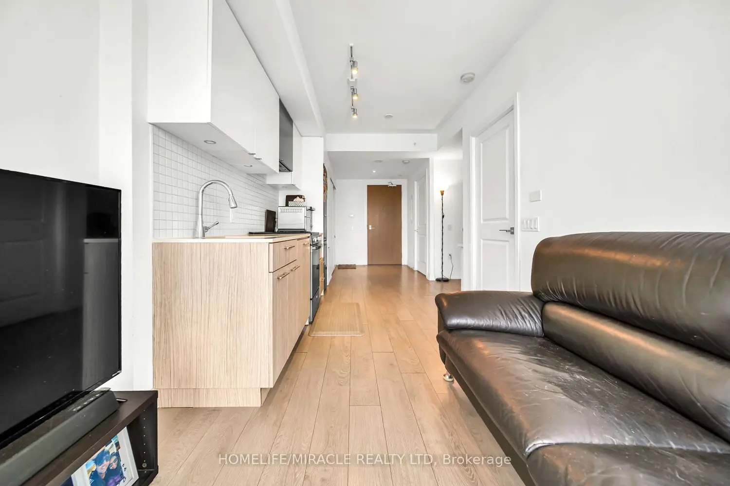 Additional image 14 of 251 Jarvis Street 3512