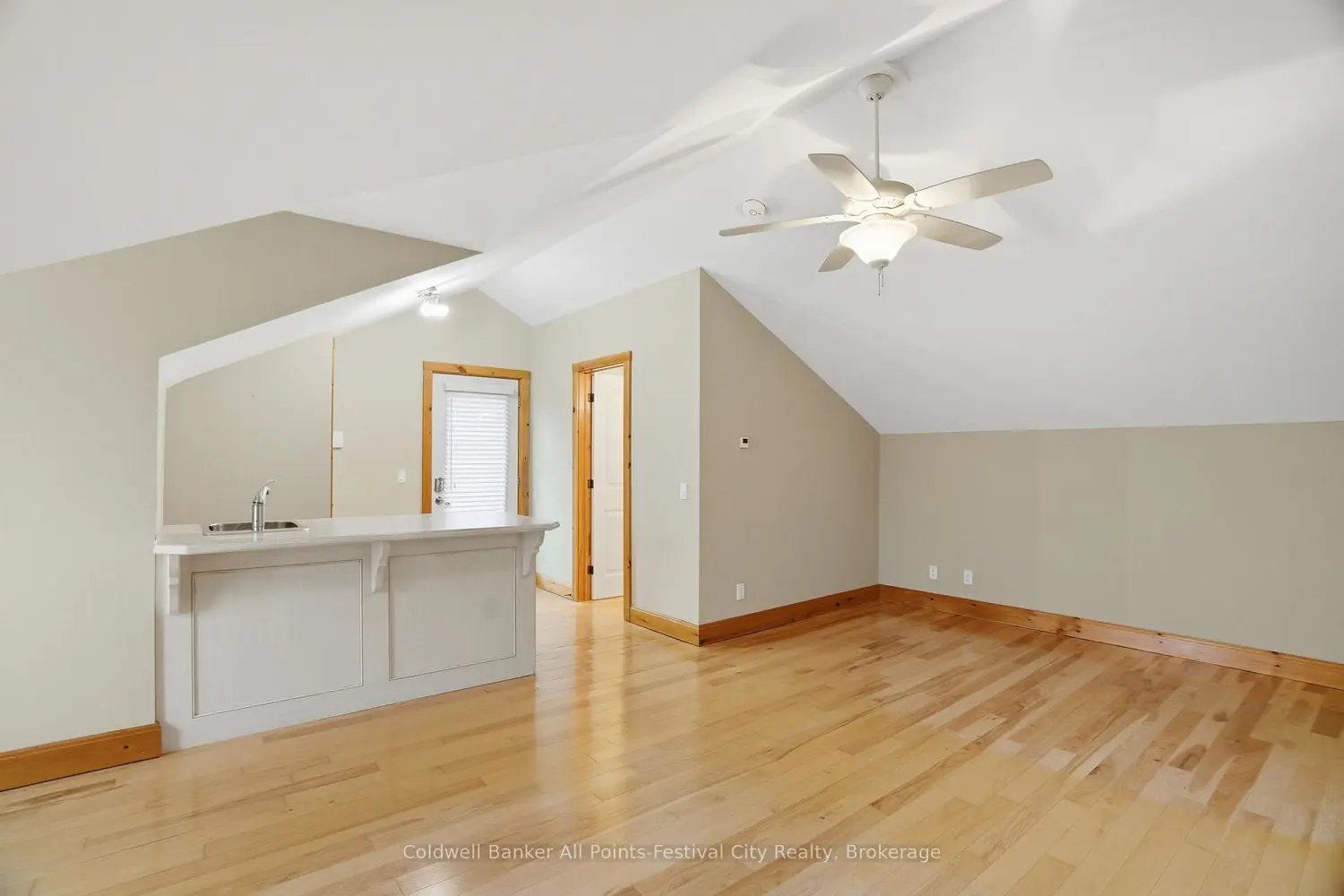 Additional image 16 of 35 Jane Street