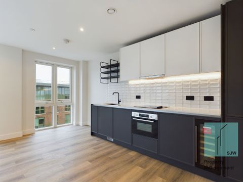 Townsend Road, Cairncross House SE3