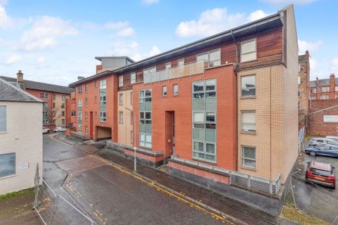 Dunaskin Street, Flat 6, Partick, Glasgow G11