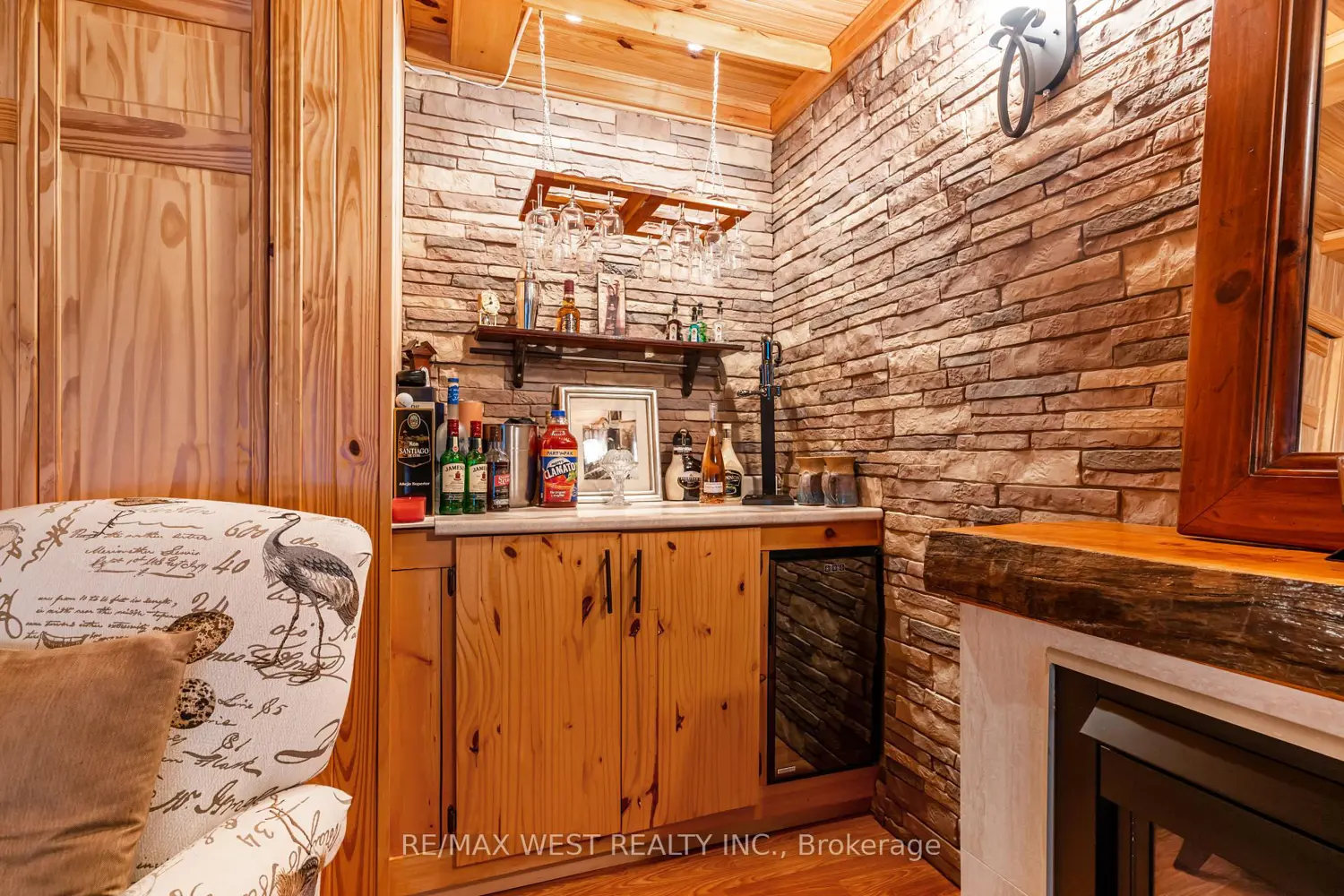 Additional image 7 of 560 Peel Street