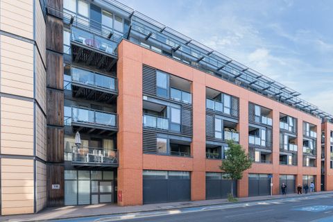 Southwark Bridge Road, Borough, London SE1