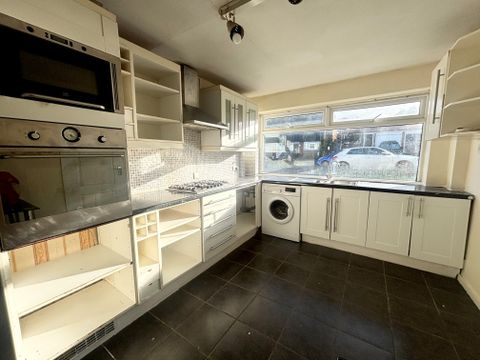 Ambleside, Birmingham B32