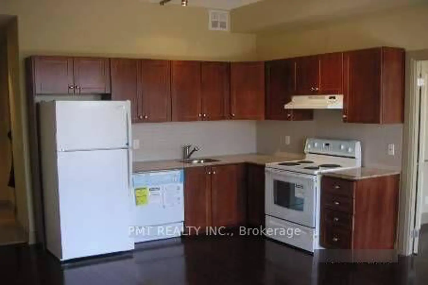 Additional image 4 of 2737 Keele Street 318