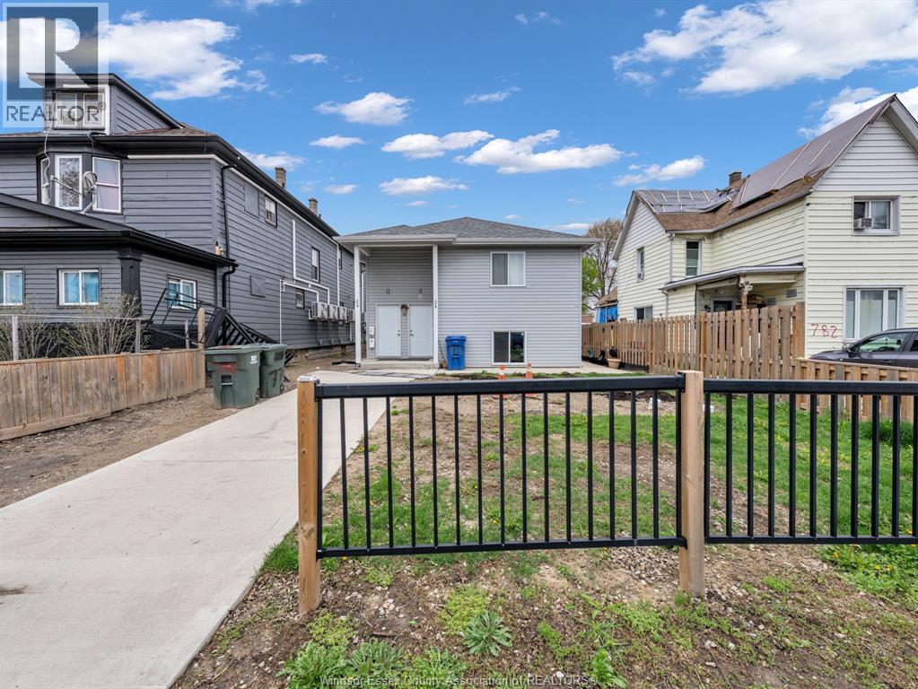 776 University Avenue E, Windsor, ON, N9A2Z7