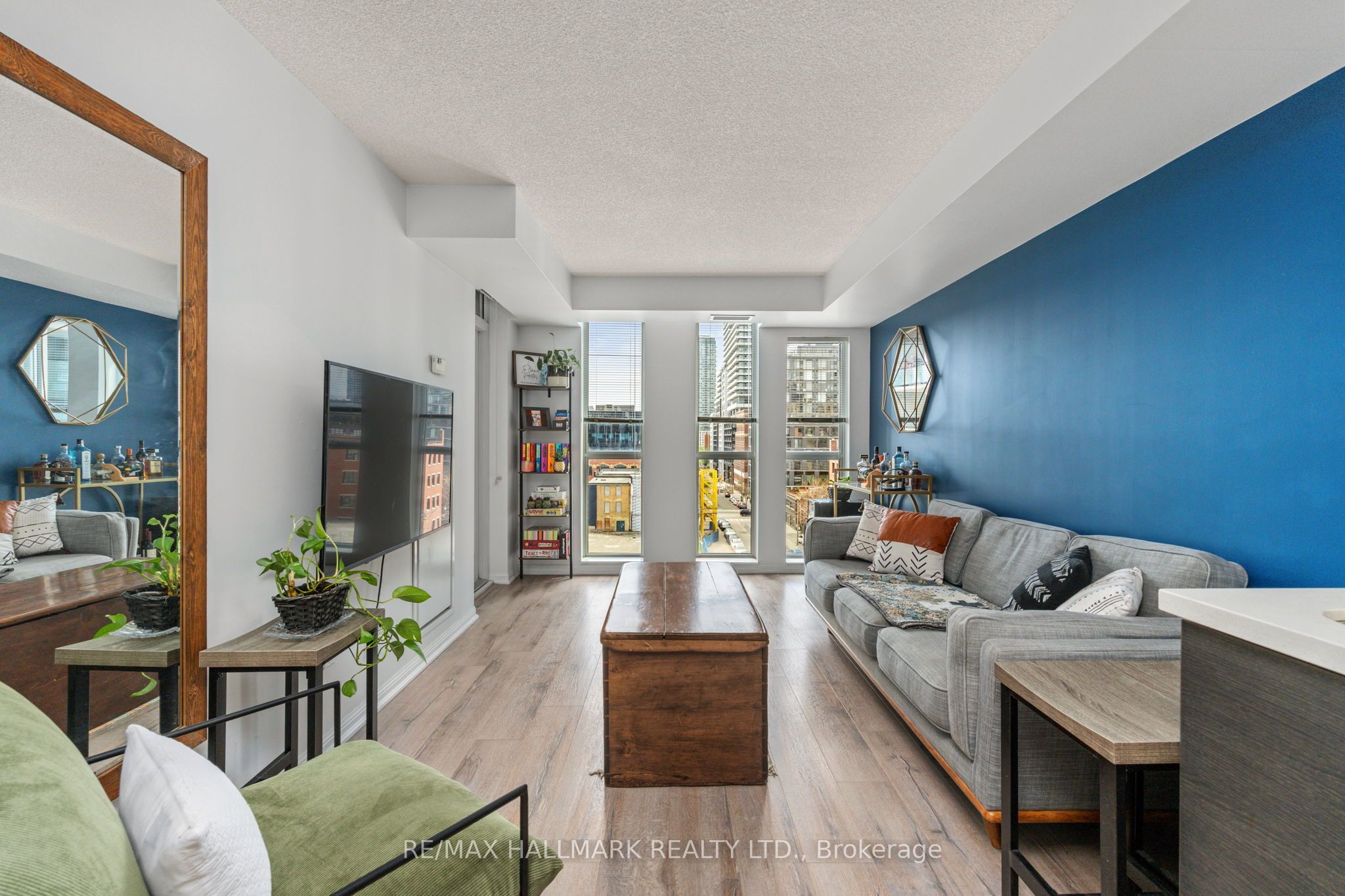 Additional image 3 of 819-400 Adelaide Street E, Toronto, ON, M5A 4S3
