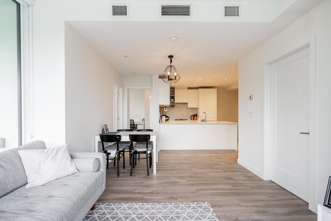 301-6699 Dunblane Avenue, Burnaby, BC, V5H 0J8 photo 5