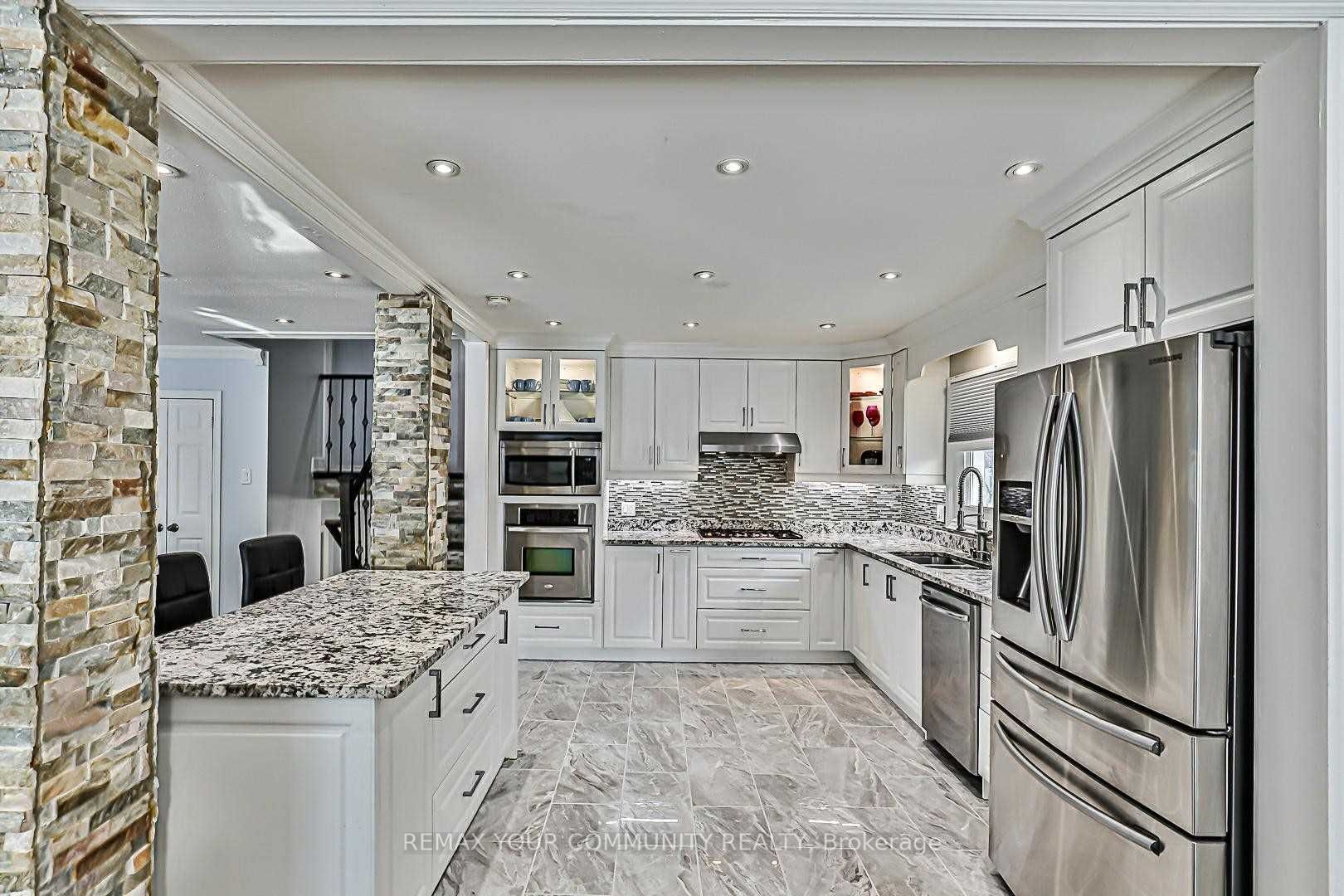 Additional image 4 of UPPER-60 Manorglen Crescent, Toronto, ON, M1S 1W4