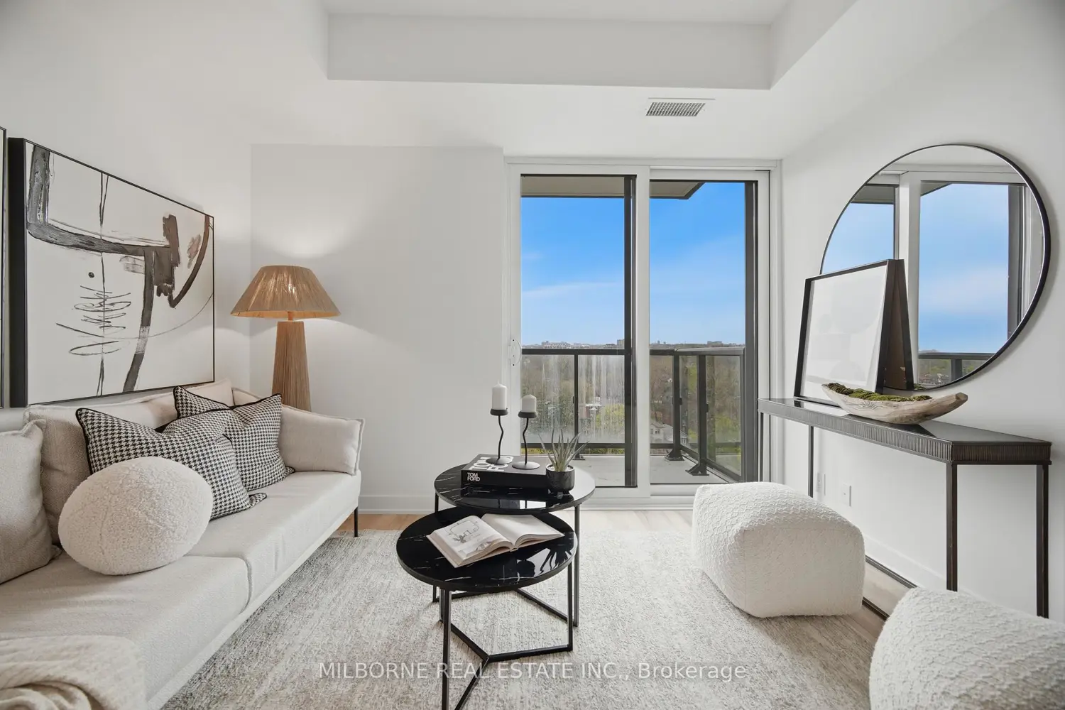 Additional image 3 of 1660 Bloor Street 1002