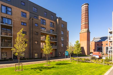 53/12 Shrubhill Walk, Edinburgh EH7
