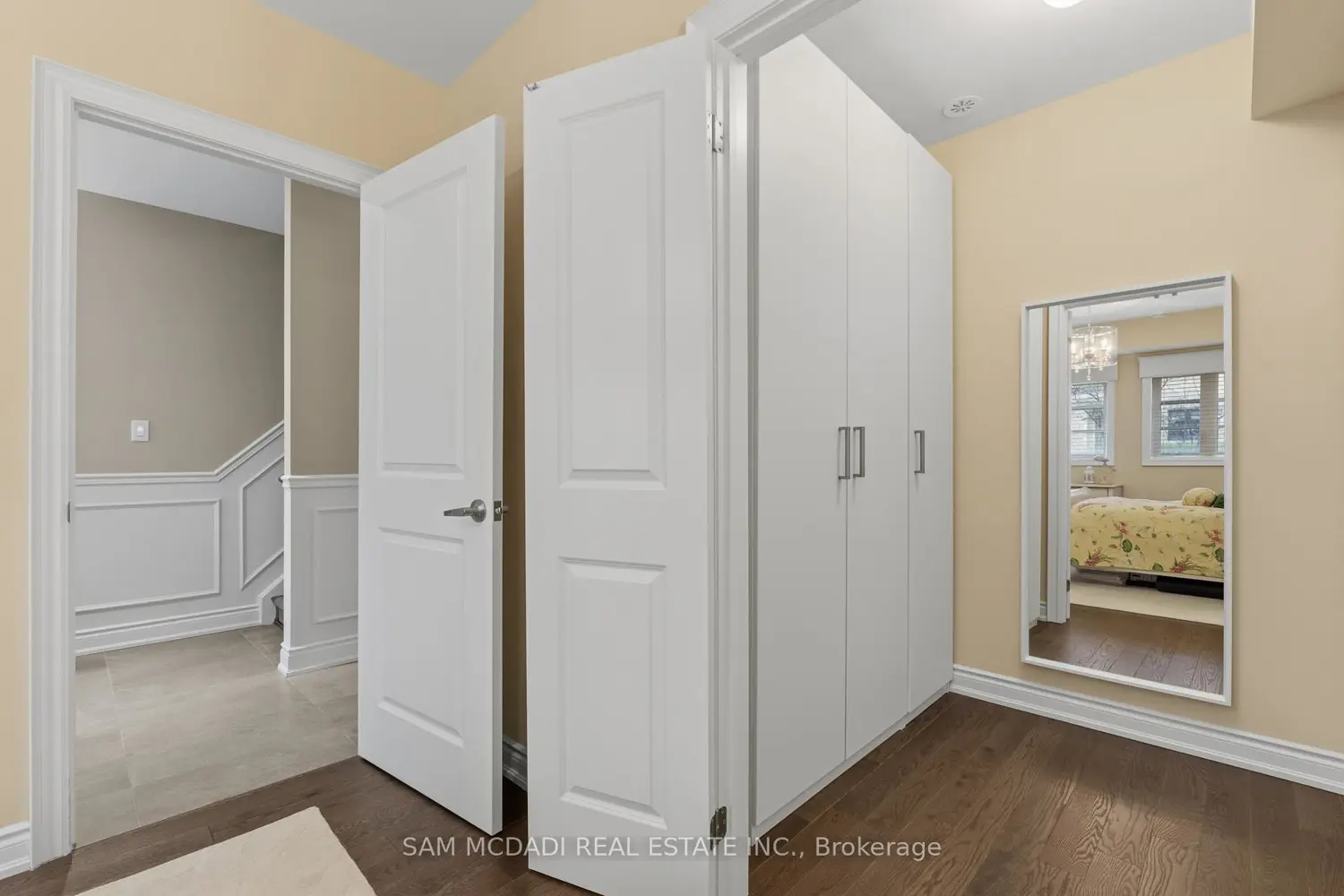 Additional image 3 of 2029 Queensborough Gate