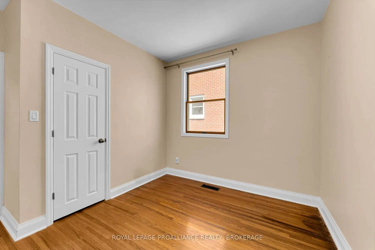Additional image 11 of 524 College Street