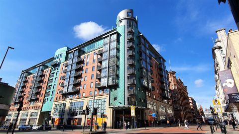 Building, Whitworth St West M1