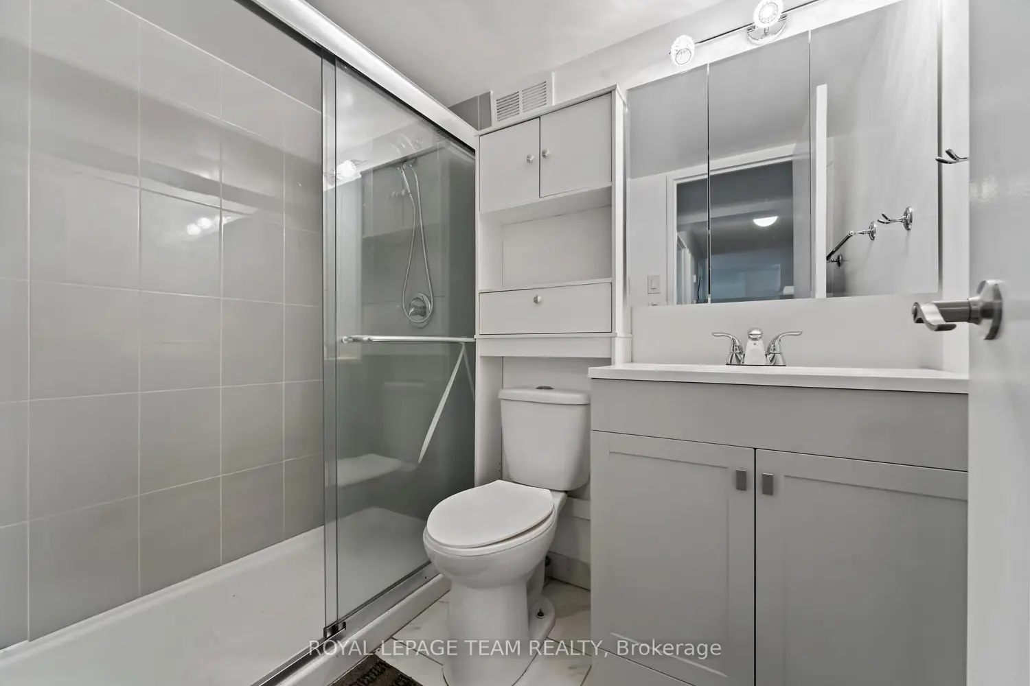 Additional image 11 of 158C Mcarthur Avenue 606