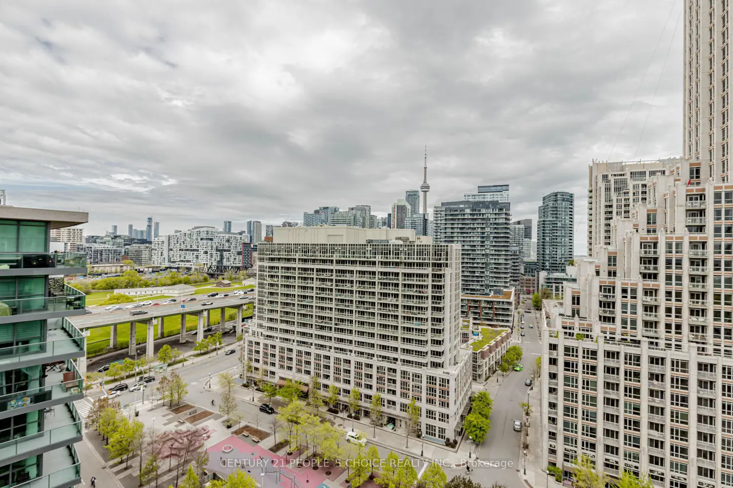 Additional image 19 of 215 Fort York Boulevard 1611