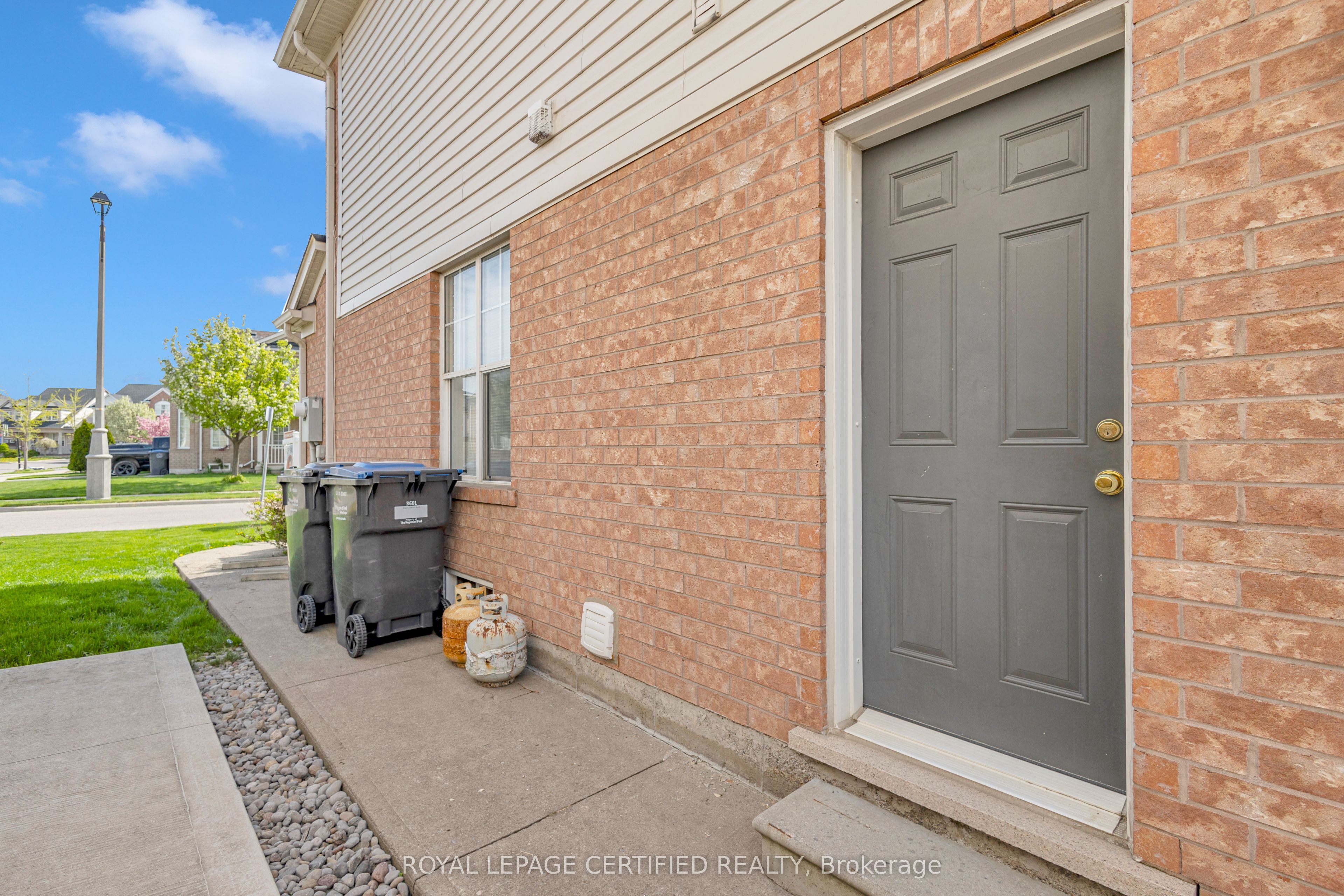 Additional image 4 of 34 Tawnie (lower) Crescent, Brampton, ON, L6X 0L7