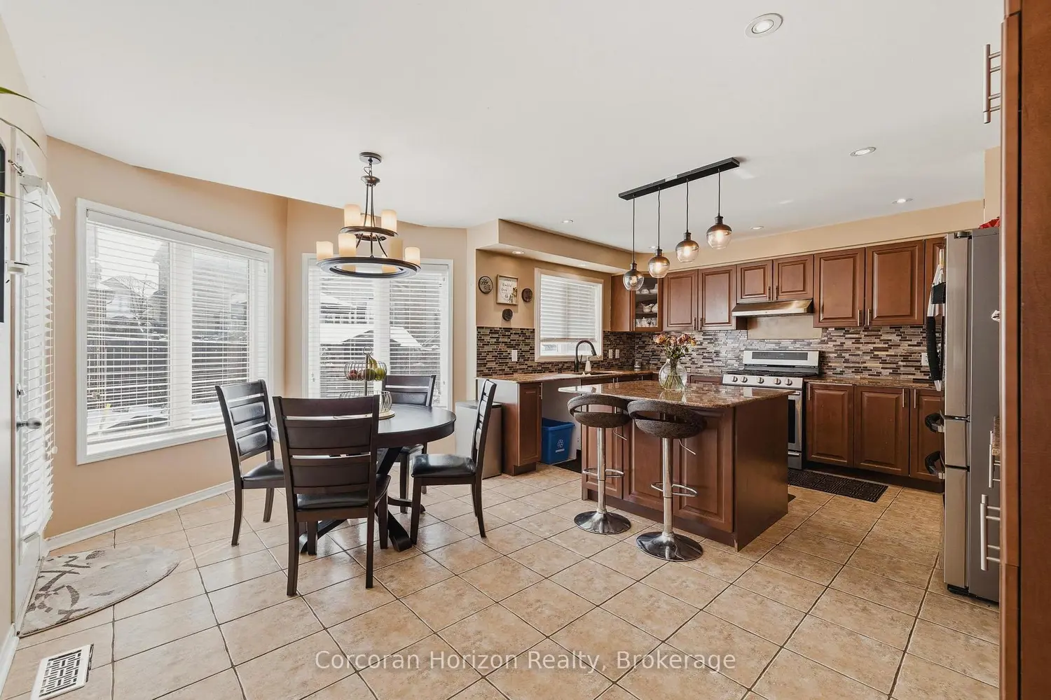 29 Hansford Drive photo 3