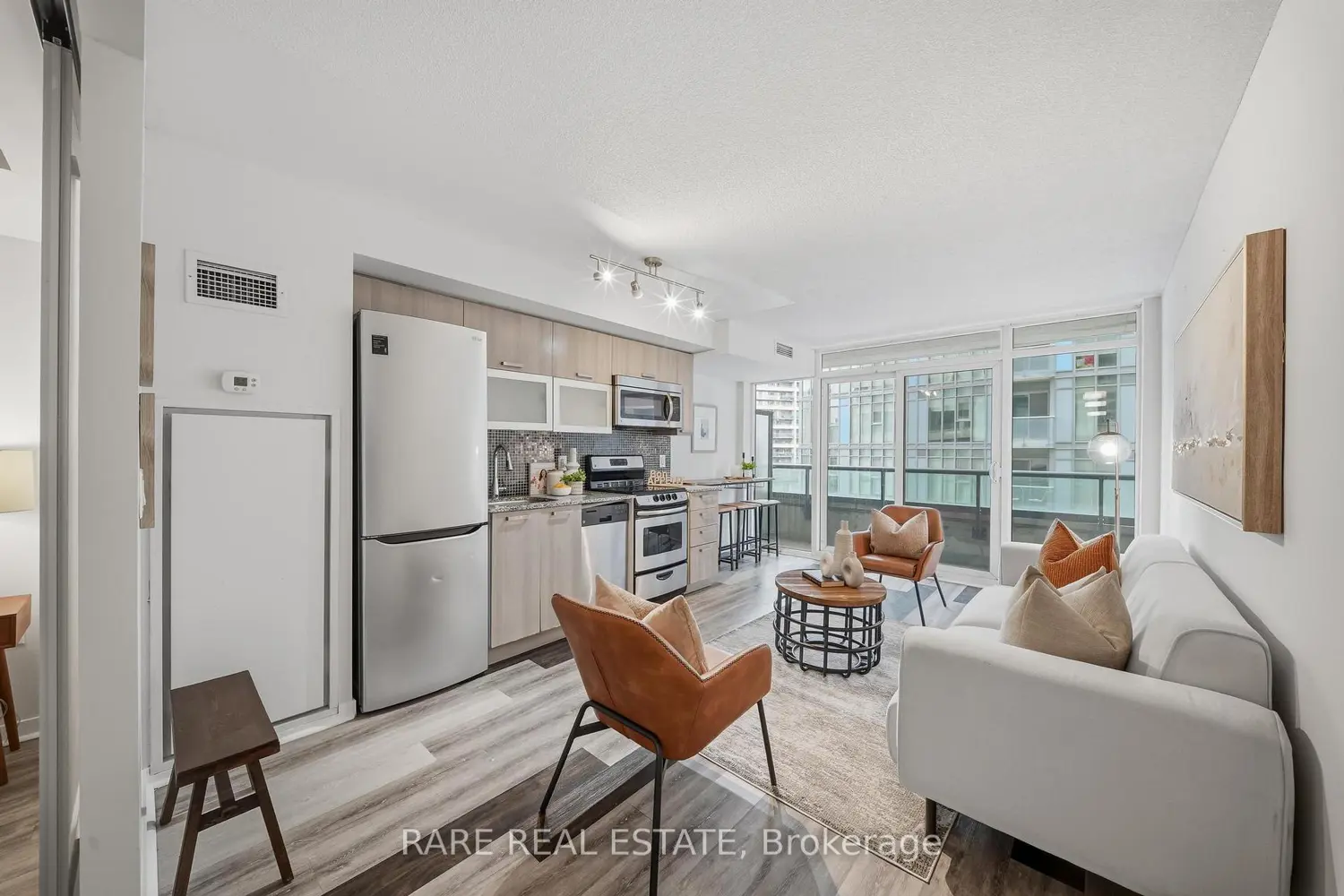 Additional image 2 of 36 Lisgar Street 518 W