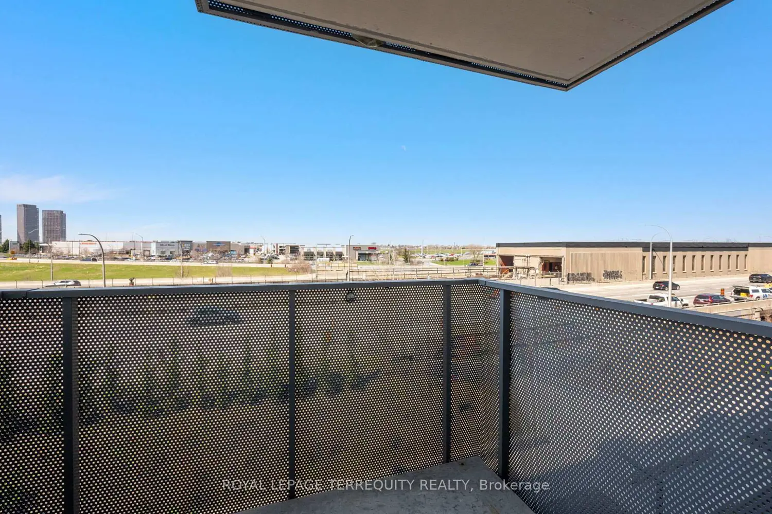 Additional image 12 of 38 Monte Kwinter Court 414