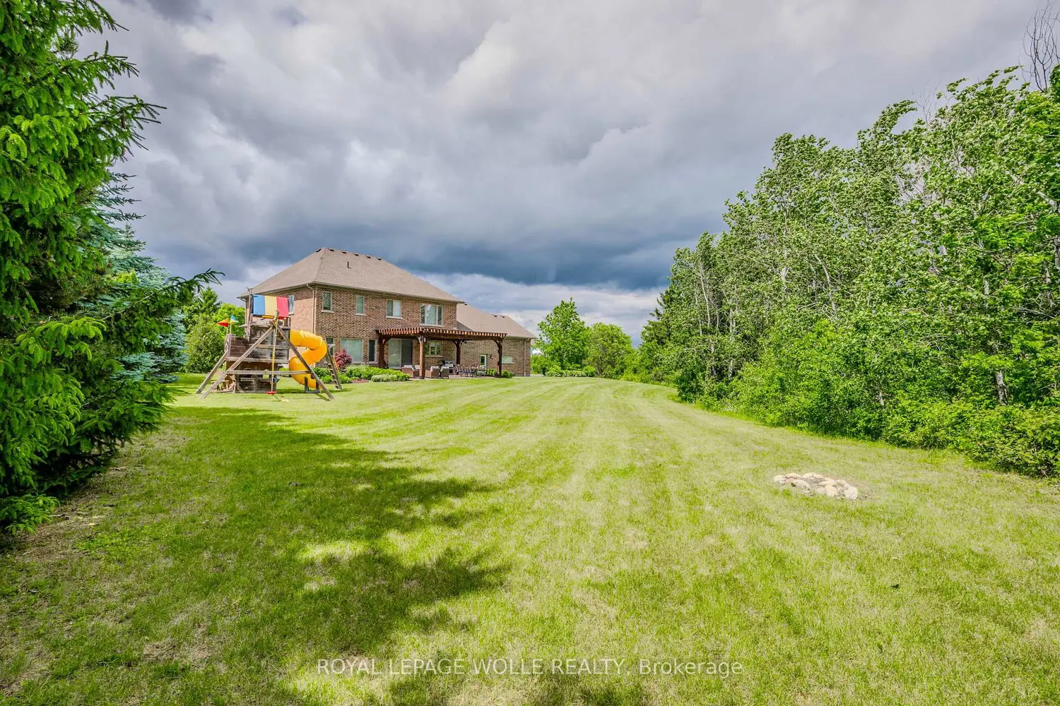 Additional image 17 of 23 Highgrove Court