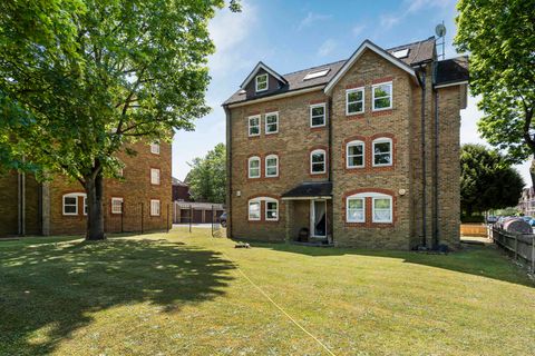 Pinkerton Place, London SW16