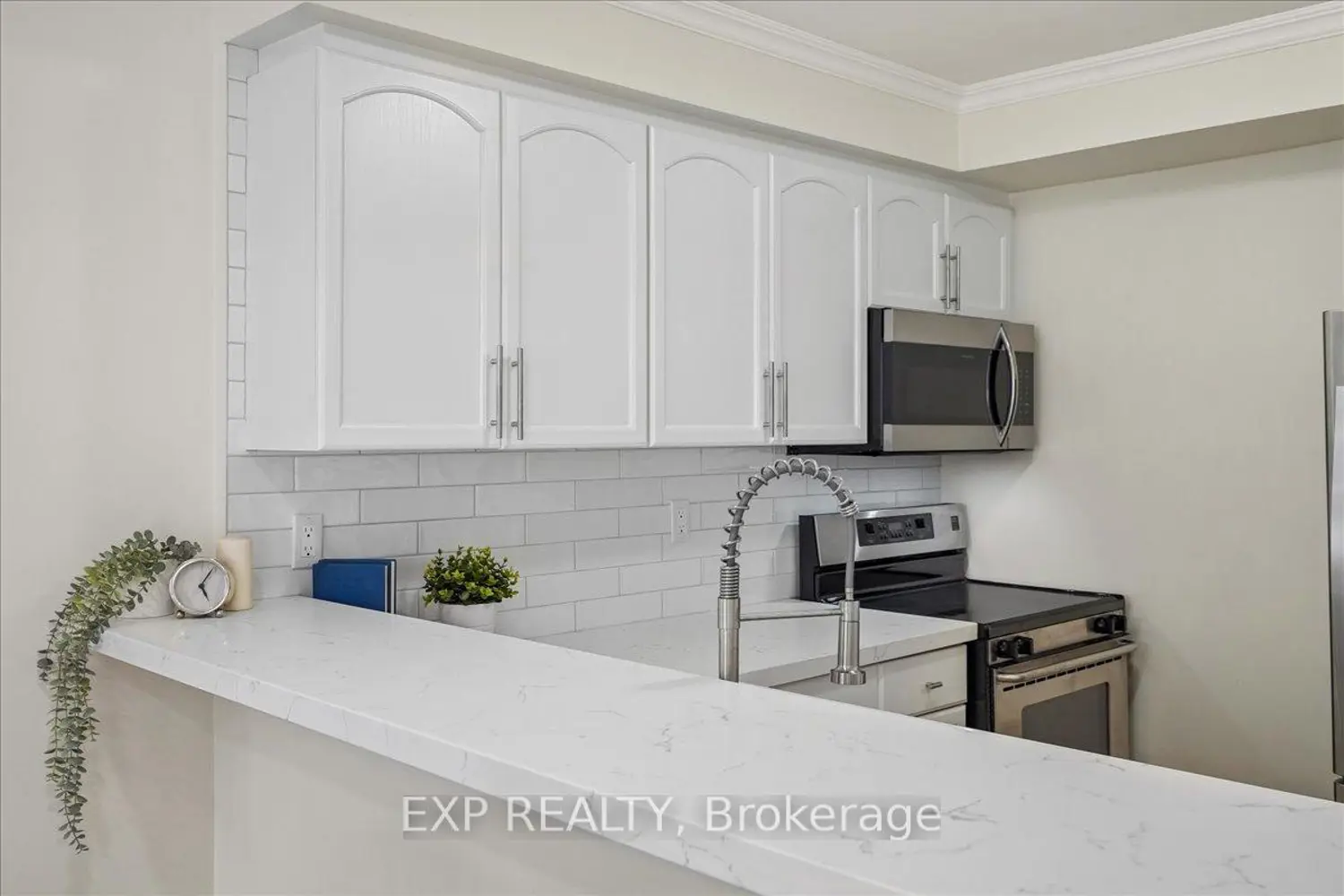 Additional image 8 of 1556 Lancaster Drive 72
