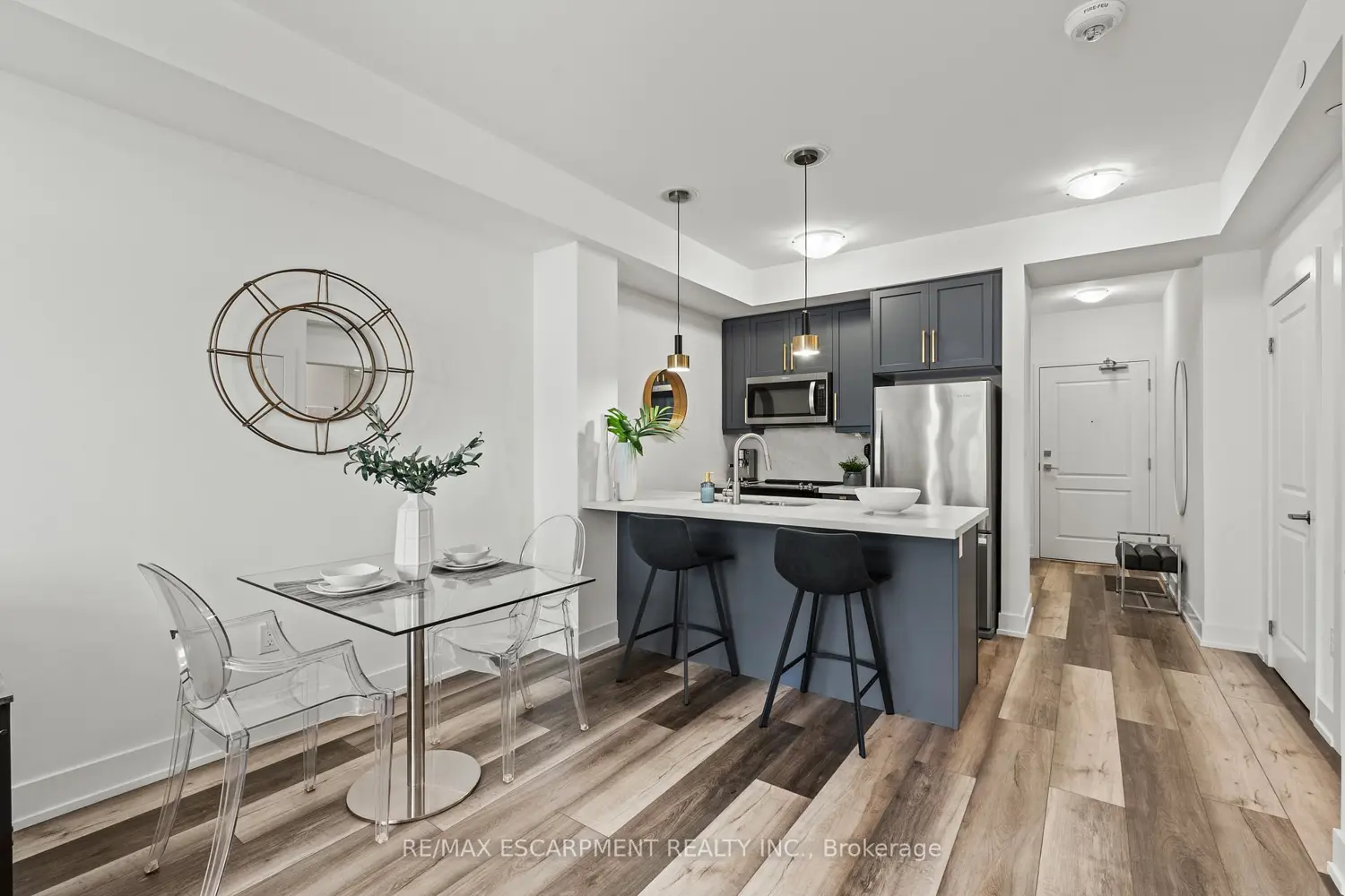 Additional image 10 of 450 Dundas Street 706