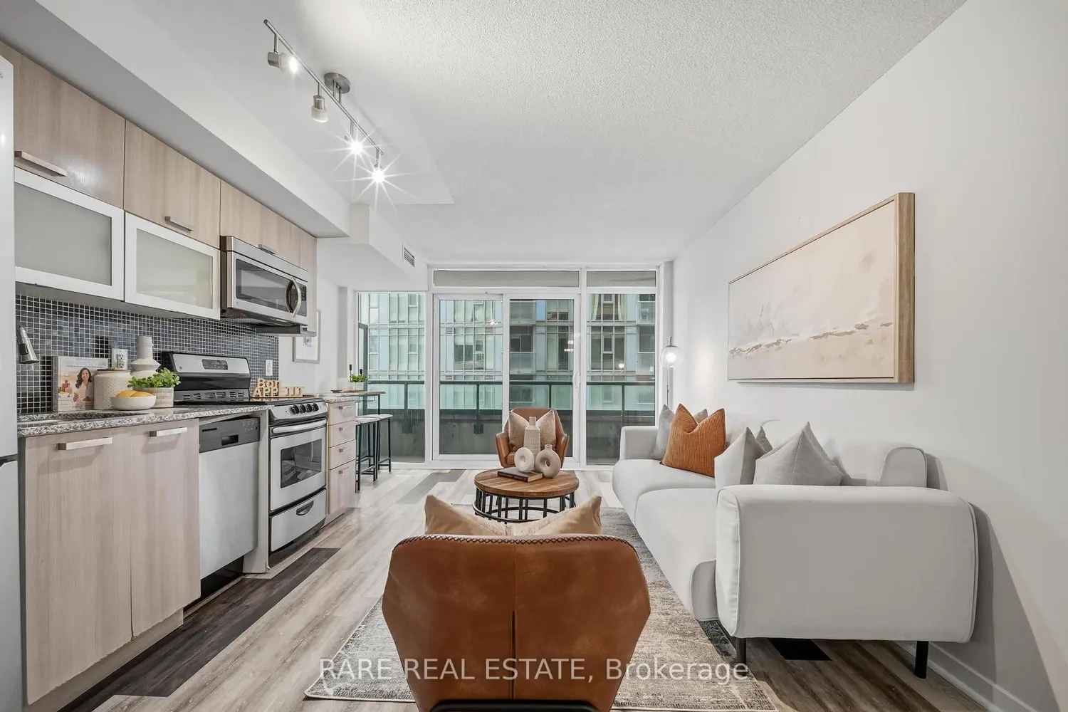 Additional image 4 of 36 Lisgar Street 518 W