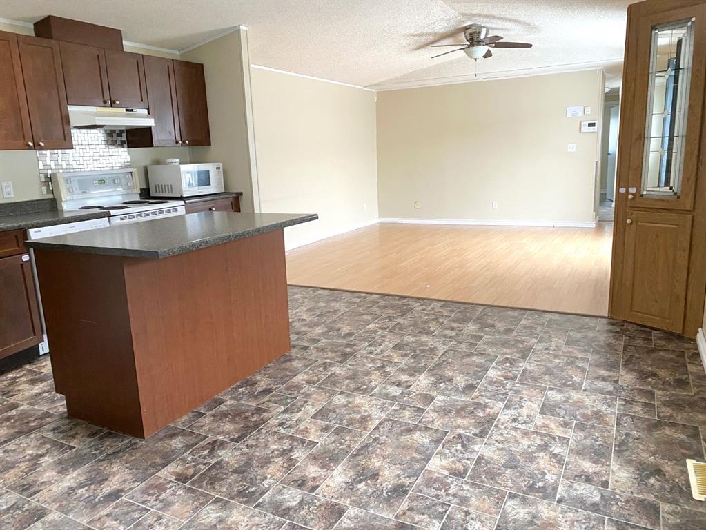 Additional image 5 of 140 Cokerill Crescent, Fort Mcmurray, AB, T9K 2J3