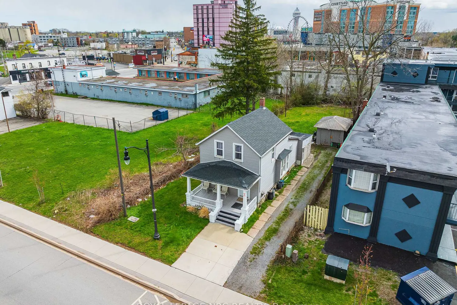Additional image 2 of 5930 Fallsview Boulevard