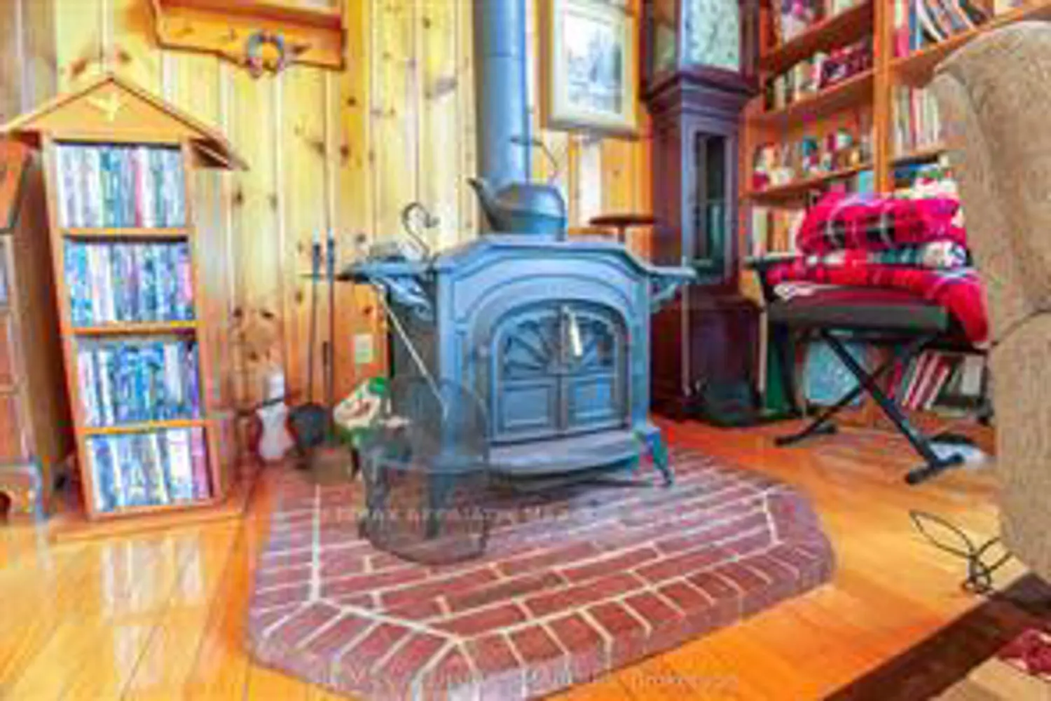Additional image 12 of 787 Sherbrooke Drive